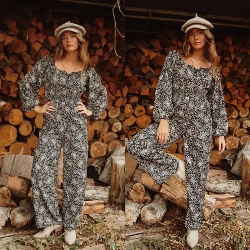 Ivy City Co Willow Jumpsuit in Black Floral S NWT